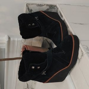 Coach platform boots